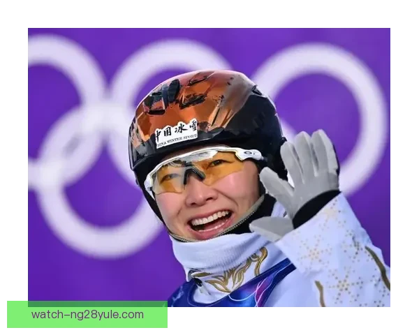 空中技巧夺铜三人庆徐梦桃可爱